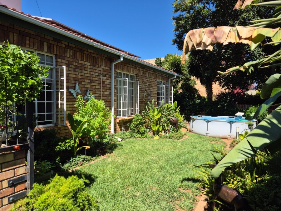 3 Bedroom Property for Sale in Pentagon Park Free State